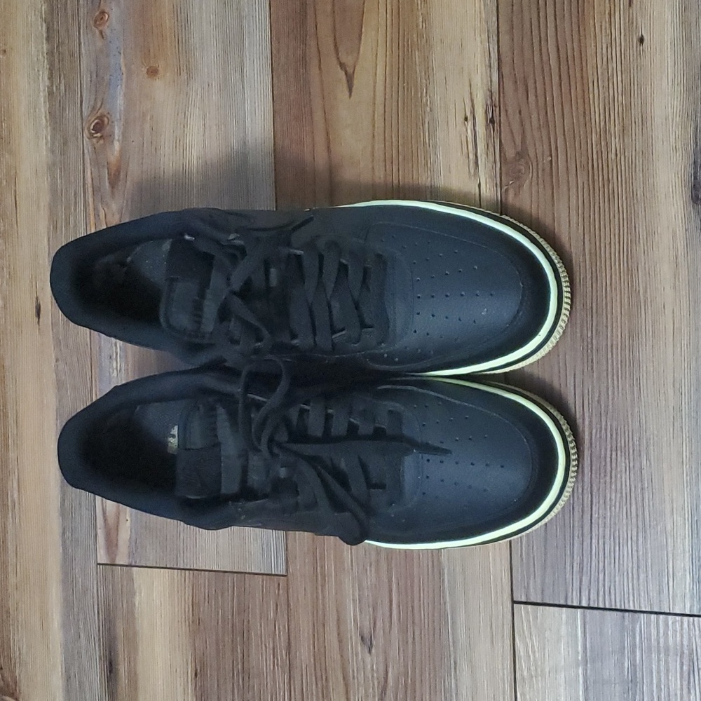 Nike, Size 9, Black & Lime Green